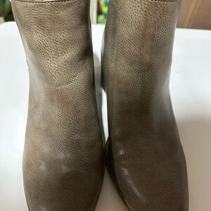 LifeStride Taupe Ankle Boots